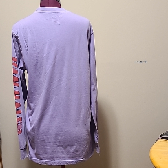 NWOT Van Halen Long Sleeved Concert Shirt - Picture 3 of 4